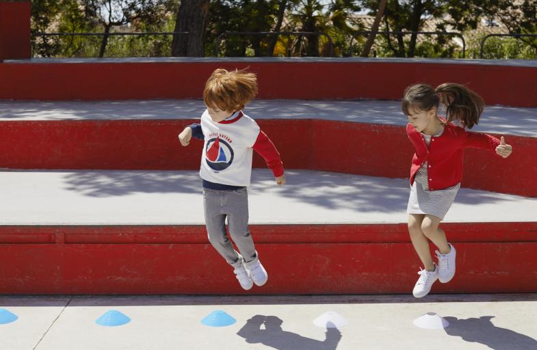 enfants habillés en Petit Bateau